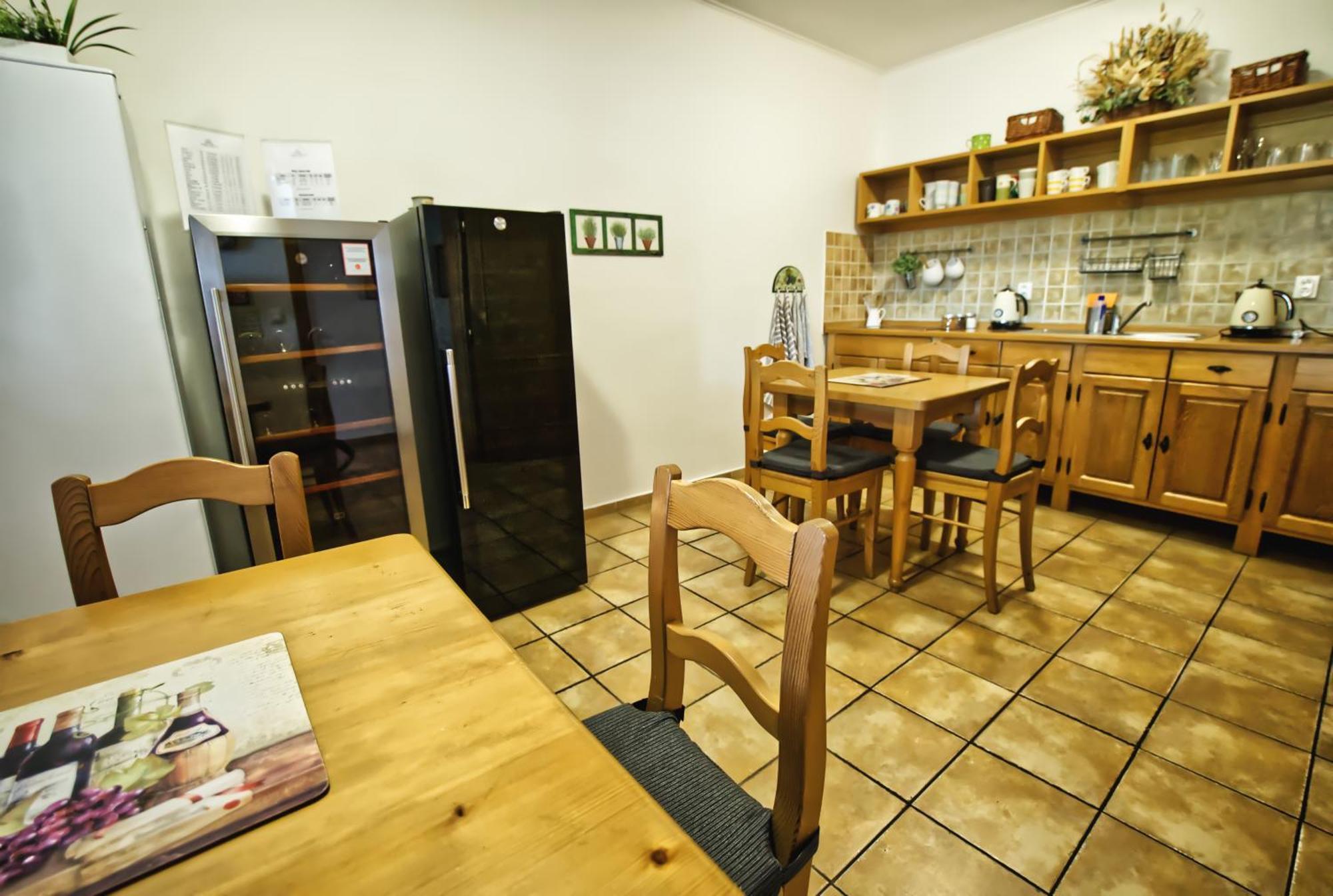 Penzion Vinarstvi Cervinka Horni Vestonice Exterior foto