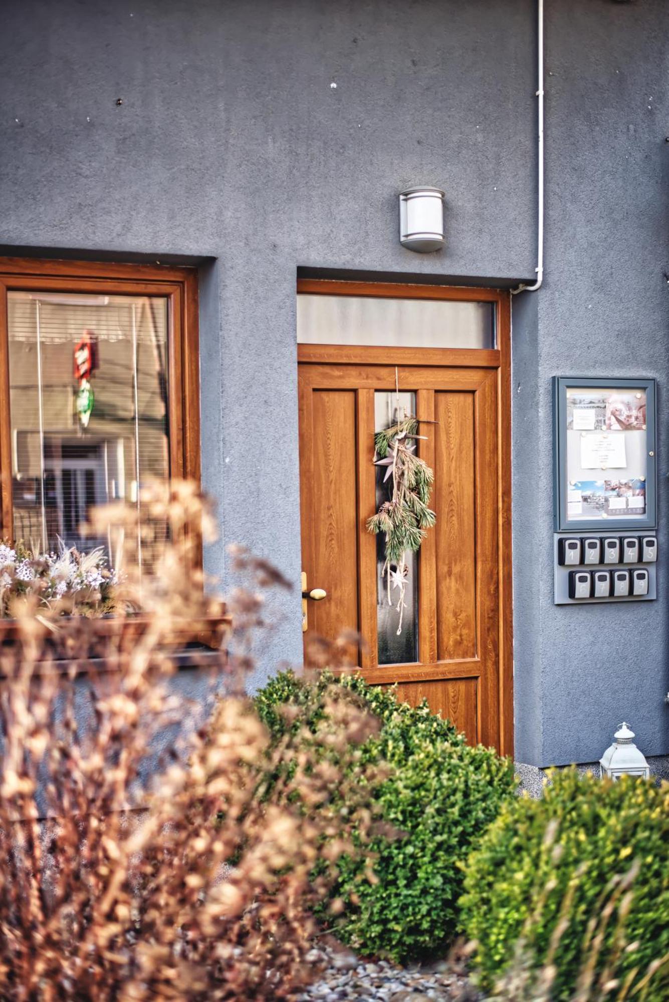 Penzion Vinarstvi Cervinka Horni Vestonice Exterior foto