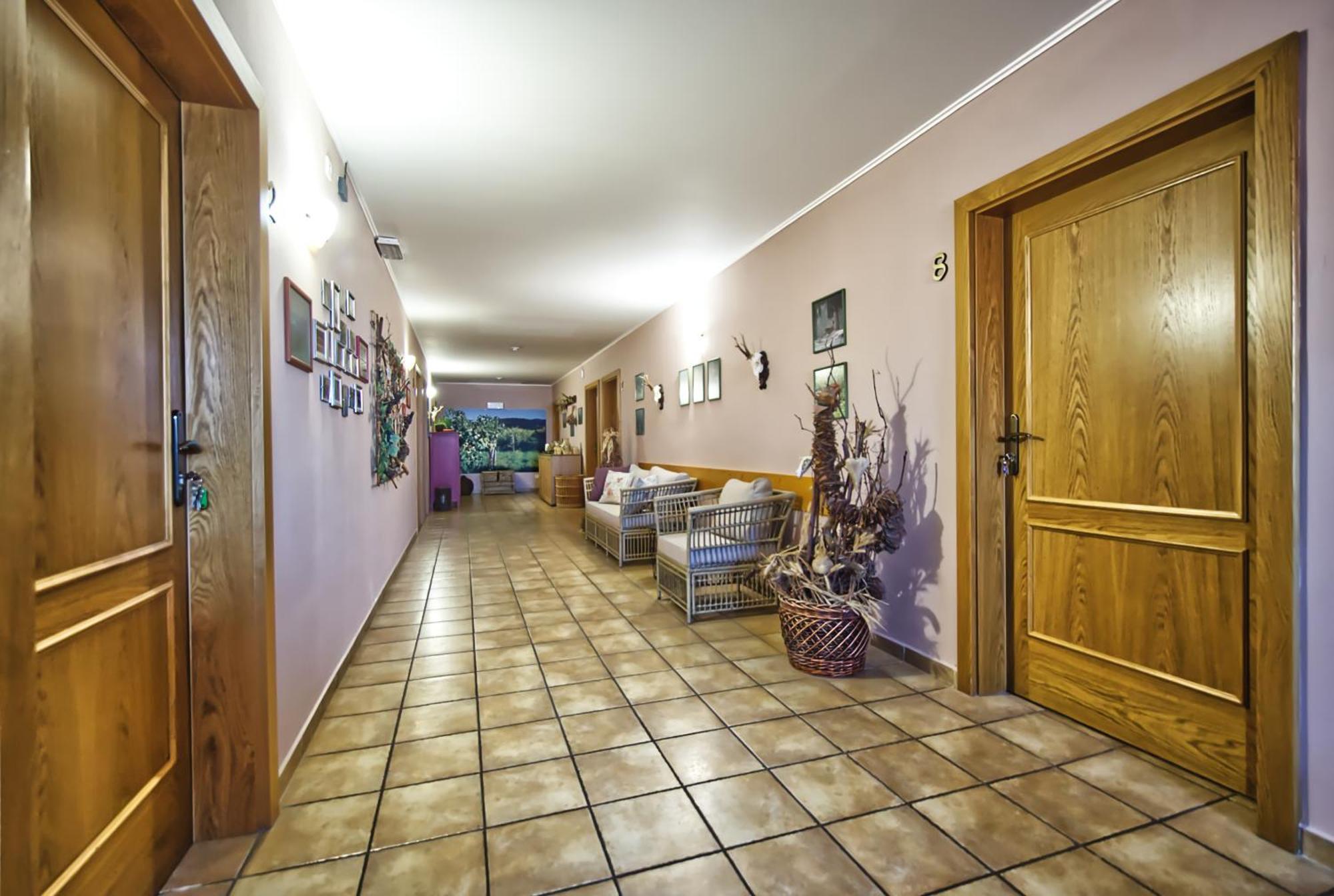 Penzion Vinarstvi Cervinka Horni Vestonice Exterior foto